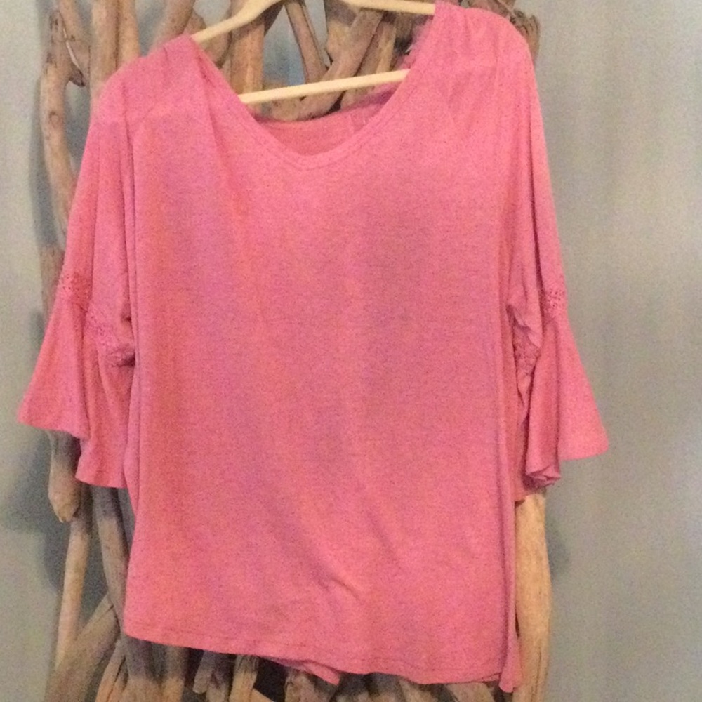 Tee shirt